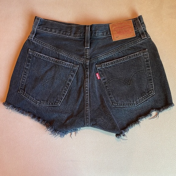Levi’s Premium Black Denim 501 Shorts Size 25 - Picture 5 of 7
